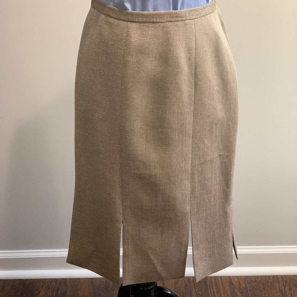 Liz Claiborne suit skirt sz 10 tan creme netural basic pencil pleated slit work